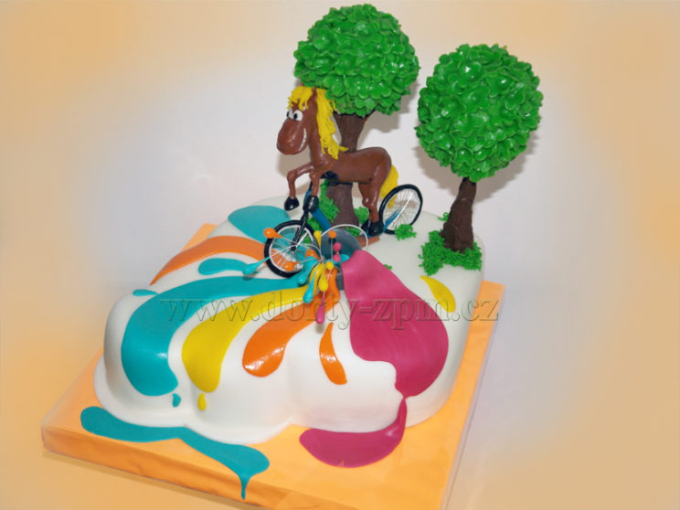 dort kůň a koloběžka, kbelík s barvou, dětský